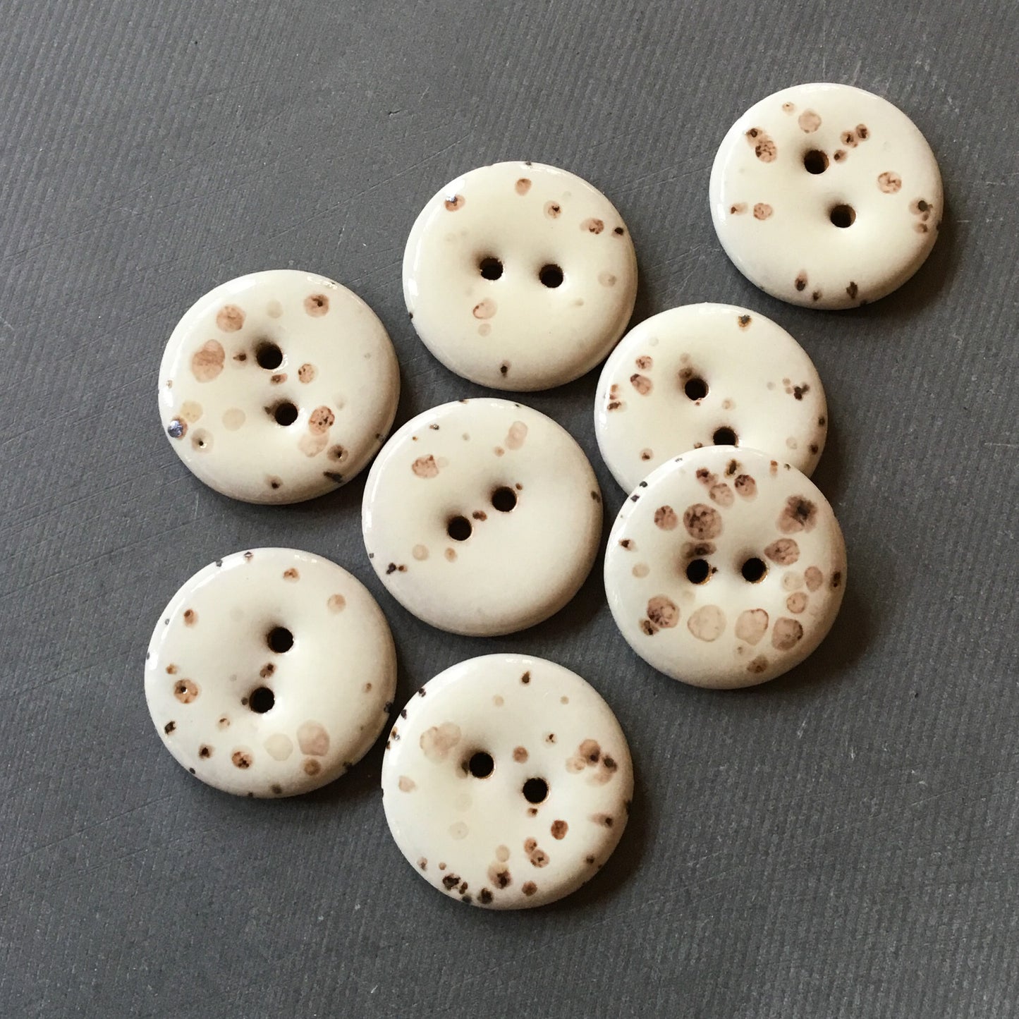 Vanilla Stoneware Fleck Button 7/8"