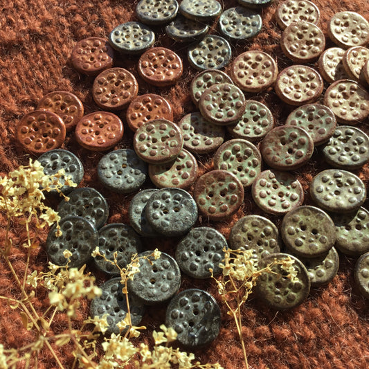 Shino 'Aster' Stoneware Buttons 13/16"