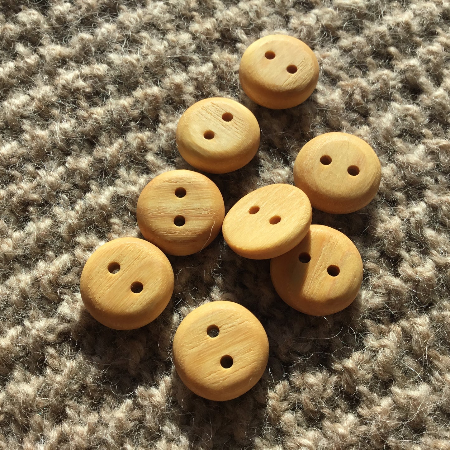 Basic Ash Wood Button 3/4”