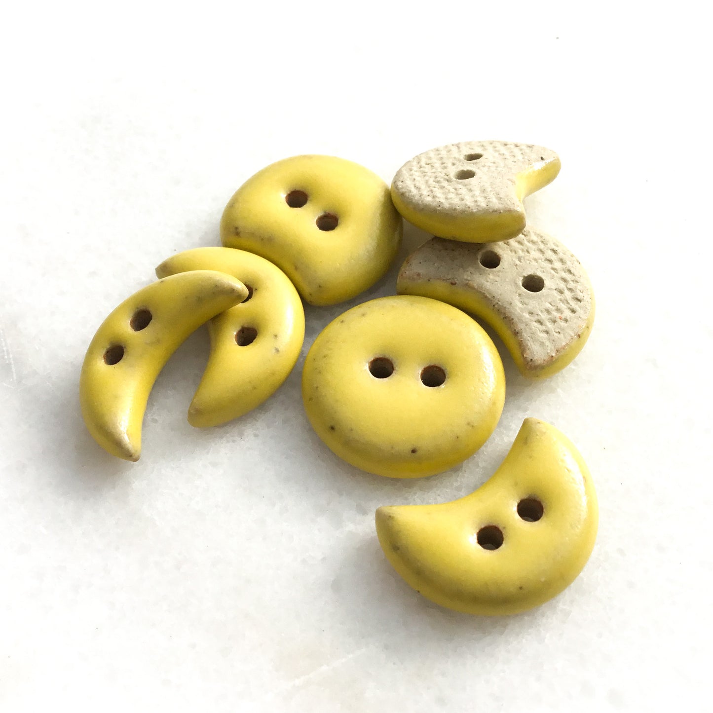 Custard Yellow Moon Phase Buttons 11/16" 7-Pack