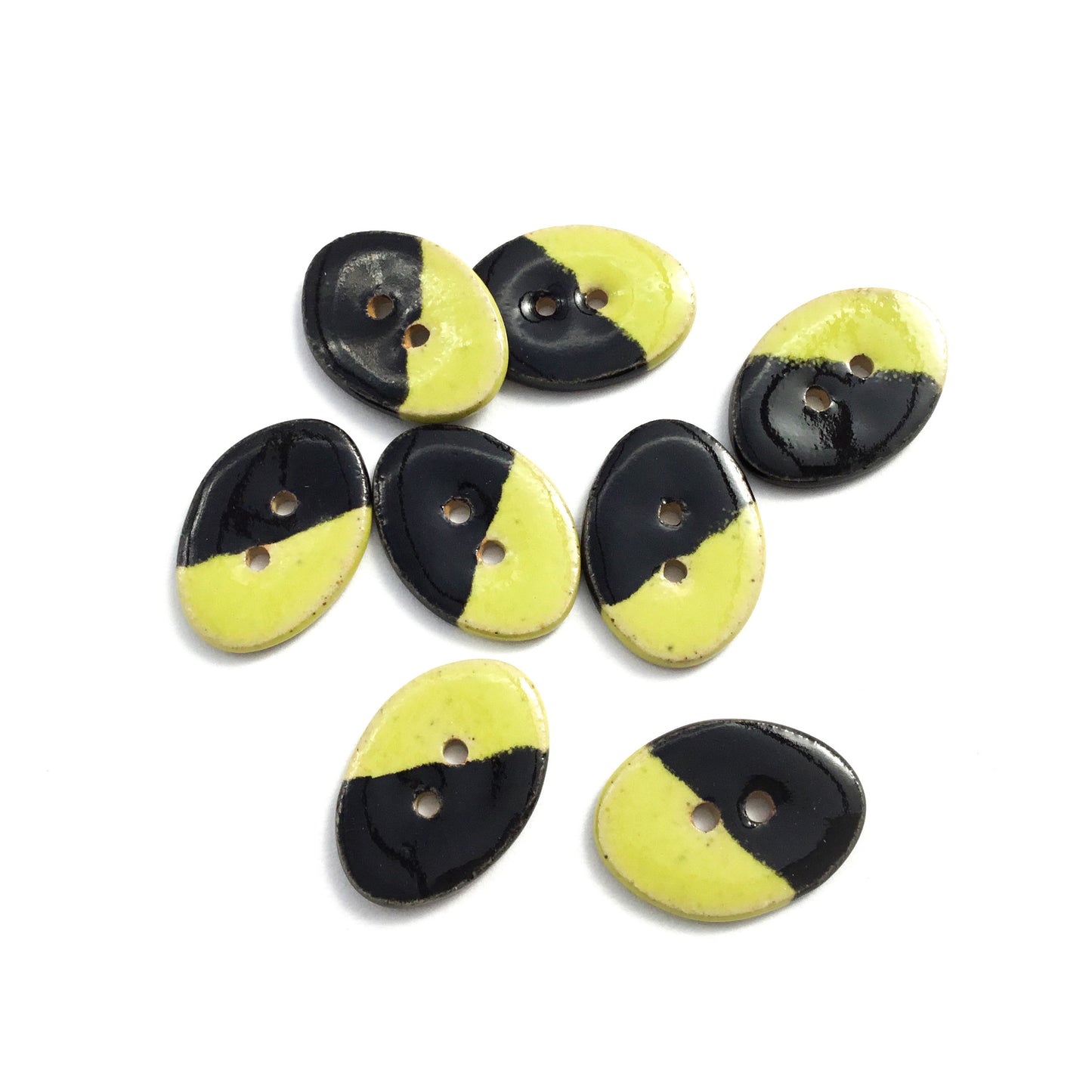 Oval Color Contrast Stoneware Buttons 5/8" x 7/8" - 8 Pack
