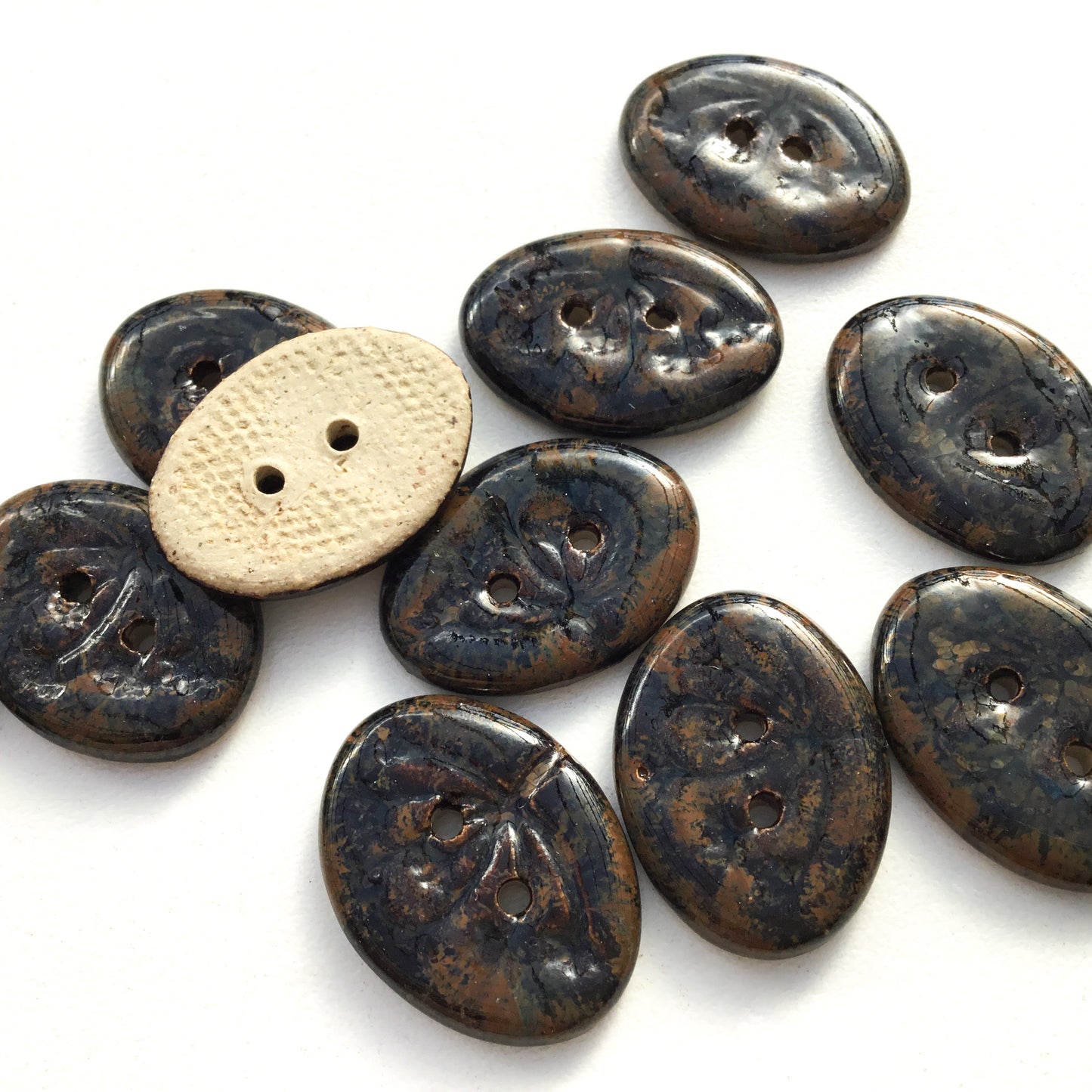 Charred Copper 'Umbel' Stoneware Button 5/8" x 7/8"