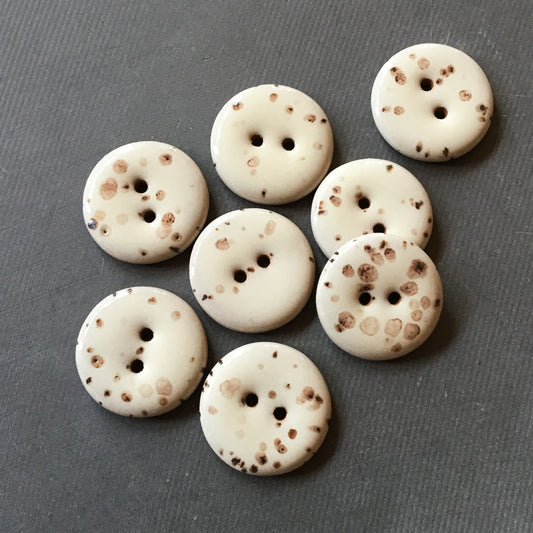 Vanilla Stoneware Fleck Button  7/8"