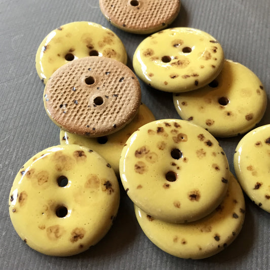 Butter Yellow Stoneware Fleck Button  7/8"