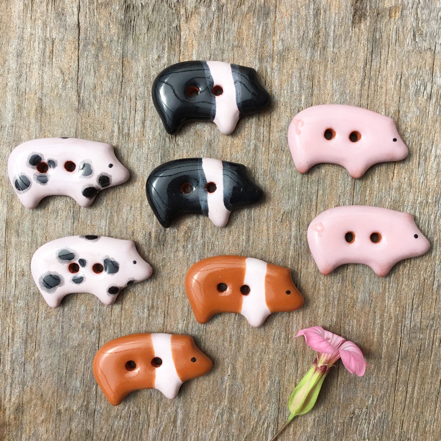 Little Pig Buttons  1/2" x 7/8"