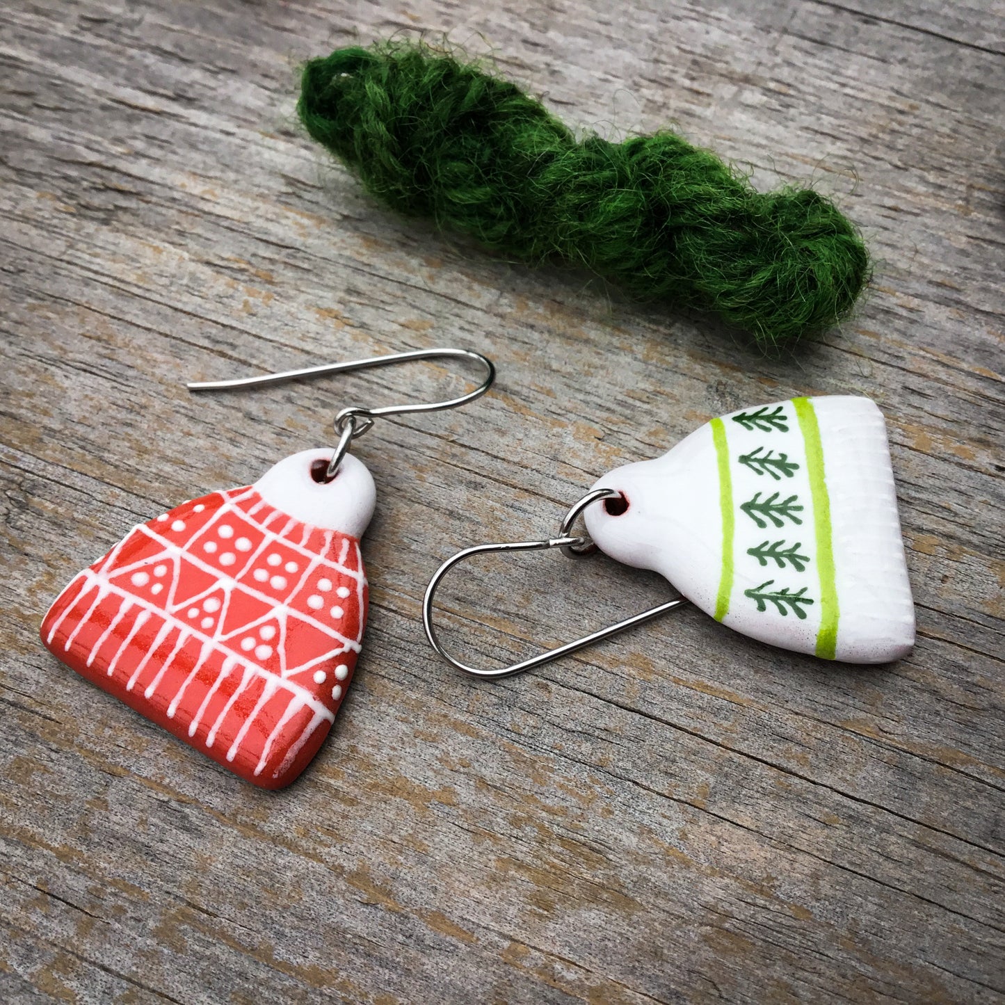 'Hand Knit Hats' Ceramic Earrings