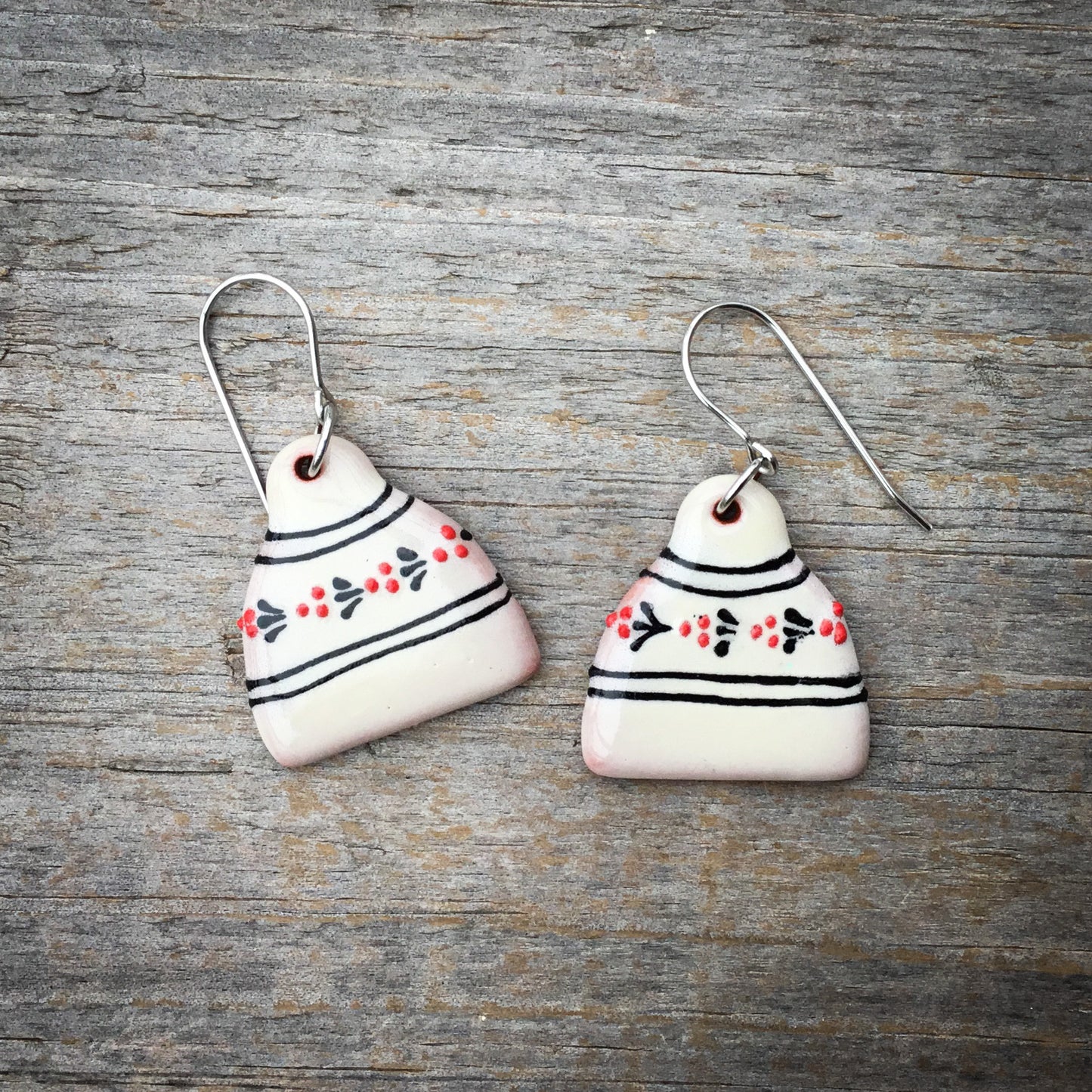 'Hand Knit Hats' Ceramic Earrings