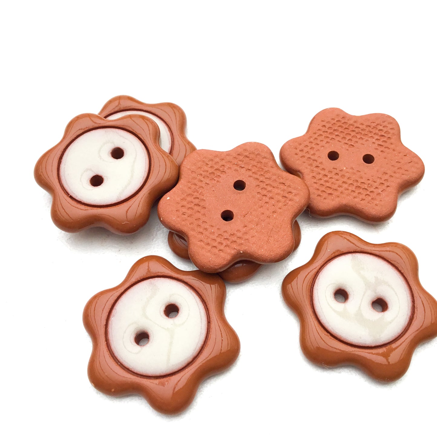 'Floral Darlings' Flower Buttons - Chestnut Brown   7/8"