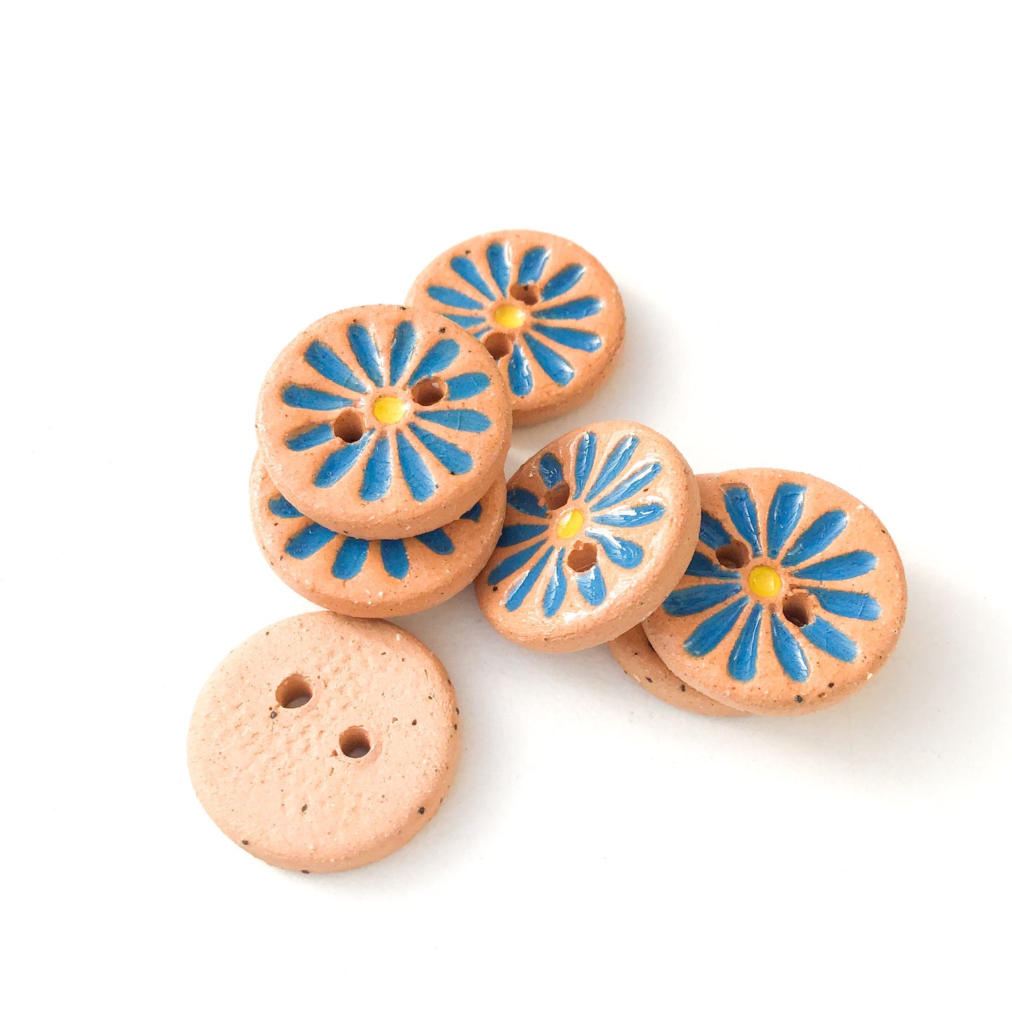 Bright Blue Daisy Buttons on Brown Clay - Ceramic Flower Buttons - 9/16" - 8 Pack