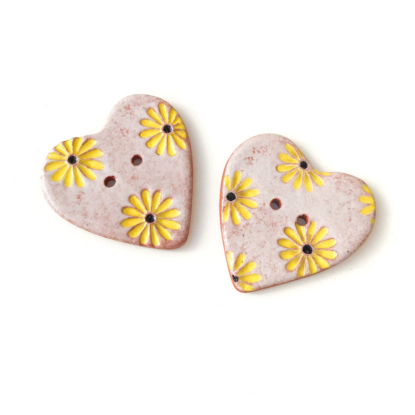 Yellow Daisy Heart Button   1-3/8"